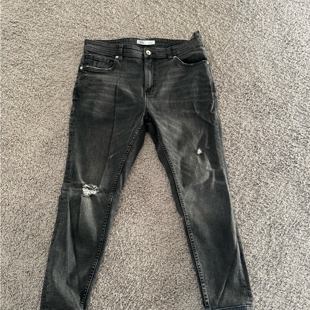 Zara Men’s cropped jeans 
Black wash color
Size 34